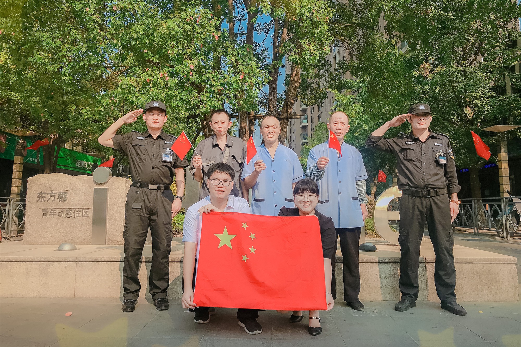 15698273203244167D8A.jpg faceu_1569566795340_副本.jpg